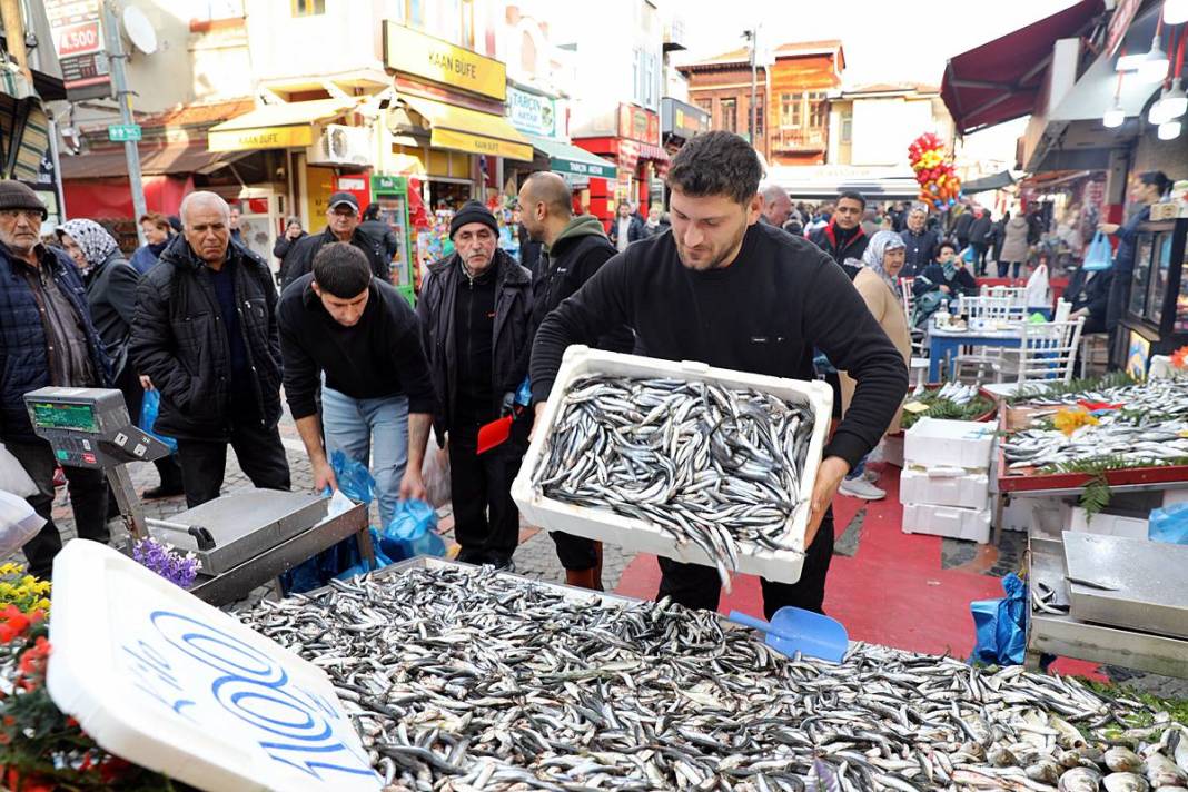 Kilosu bir günde 300 TL'den 100 TL'ye düşünce kasa kasa satıldı! O kentte bolluk yaşanıyor 2